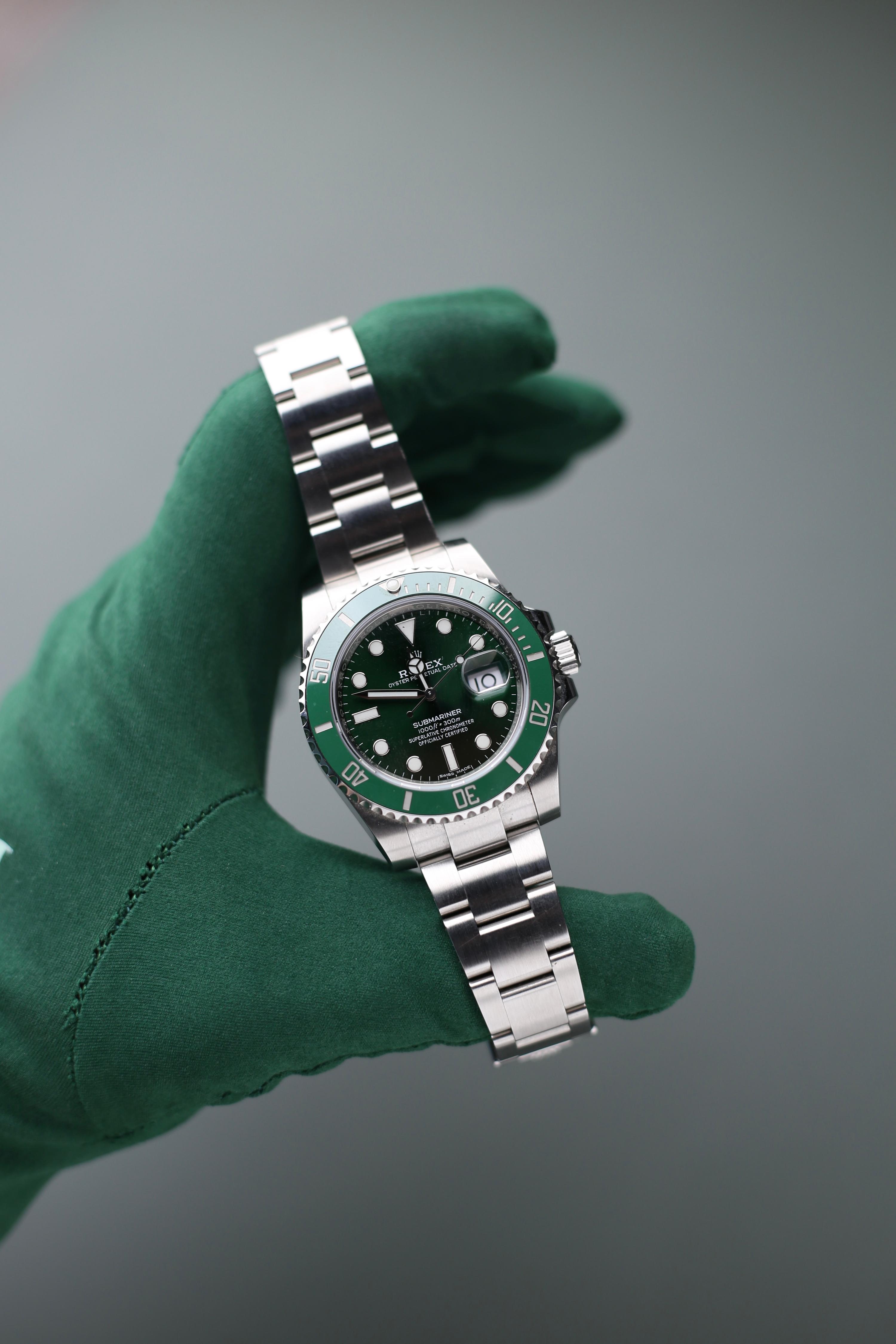 Rolex Submariner Date 126610LV - Full set 